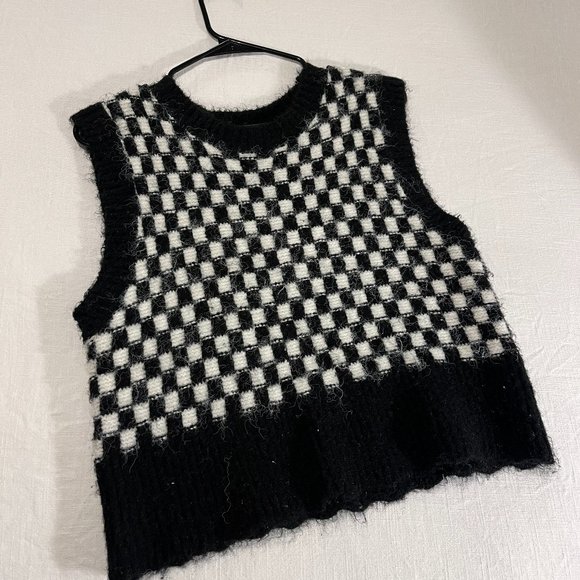 B&W Checkered Sweater Vest - Picture 2 of 5